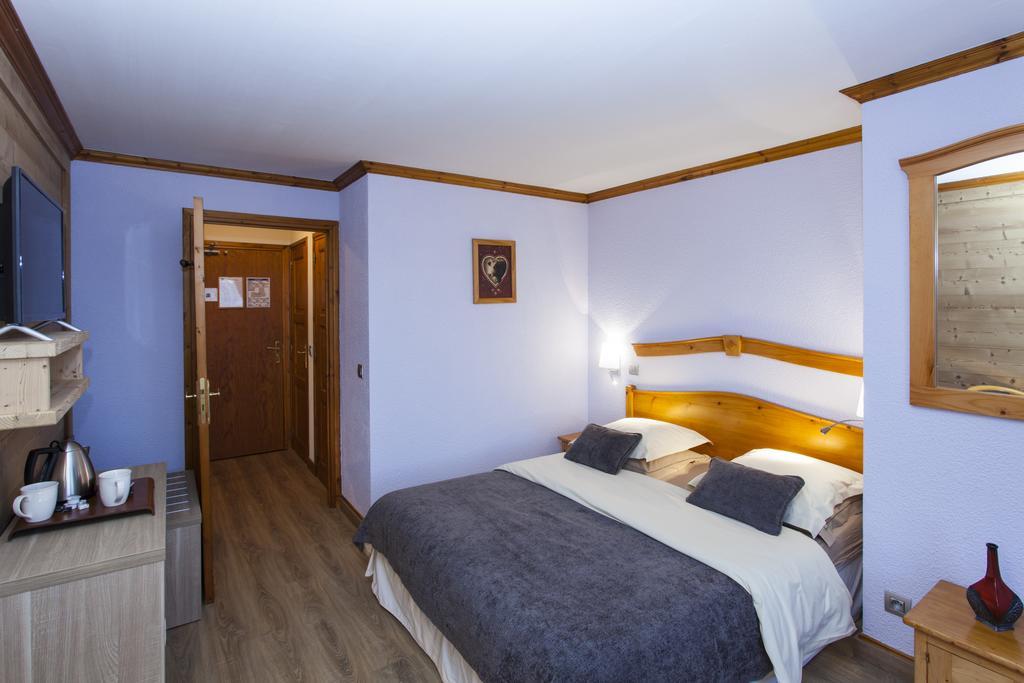 Le Calgary Hotel Les Saisies Szoba fotó