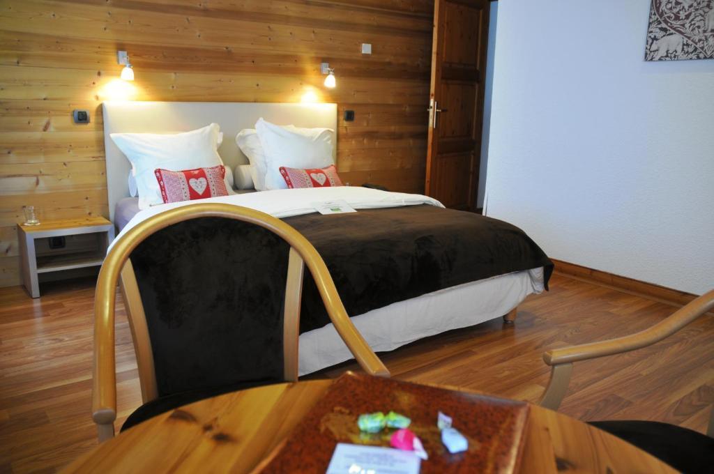 Le Calgary Hotel Les Saisies Szoba fotó