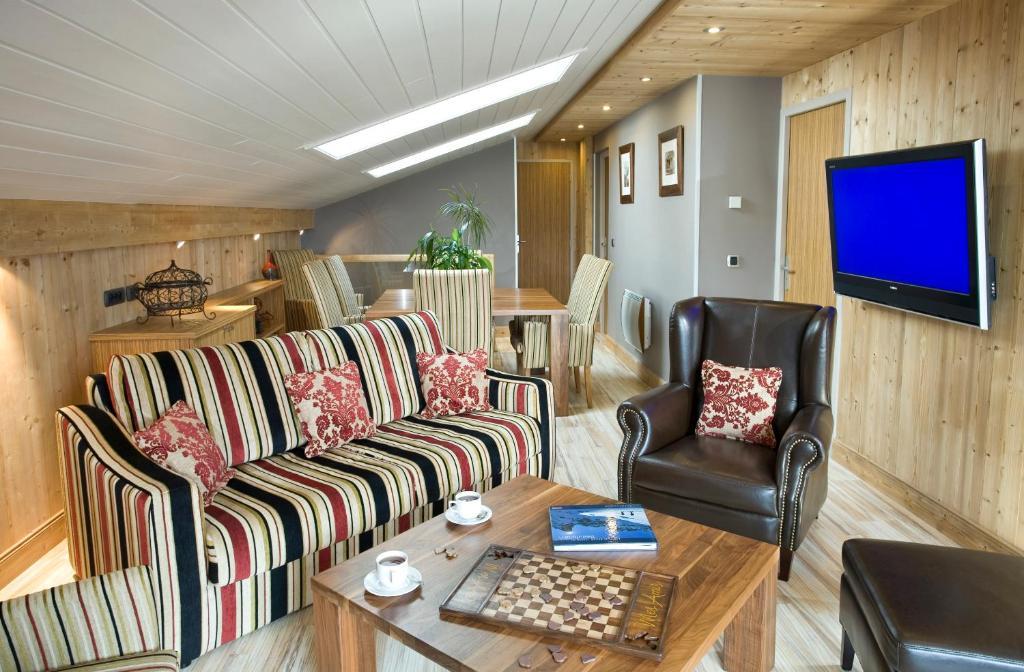 Le Calgary Hotel Les Saisies Szoba fotó